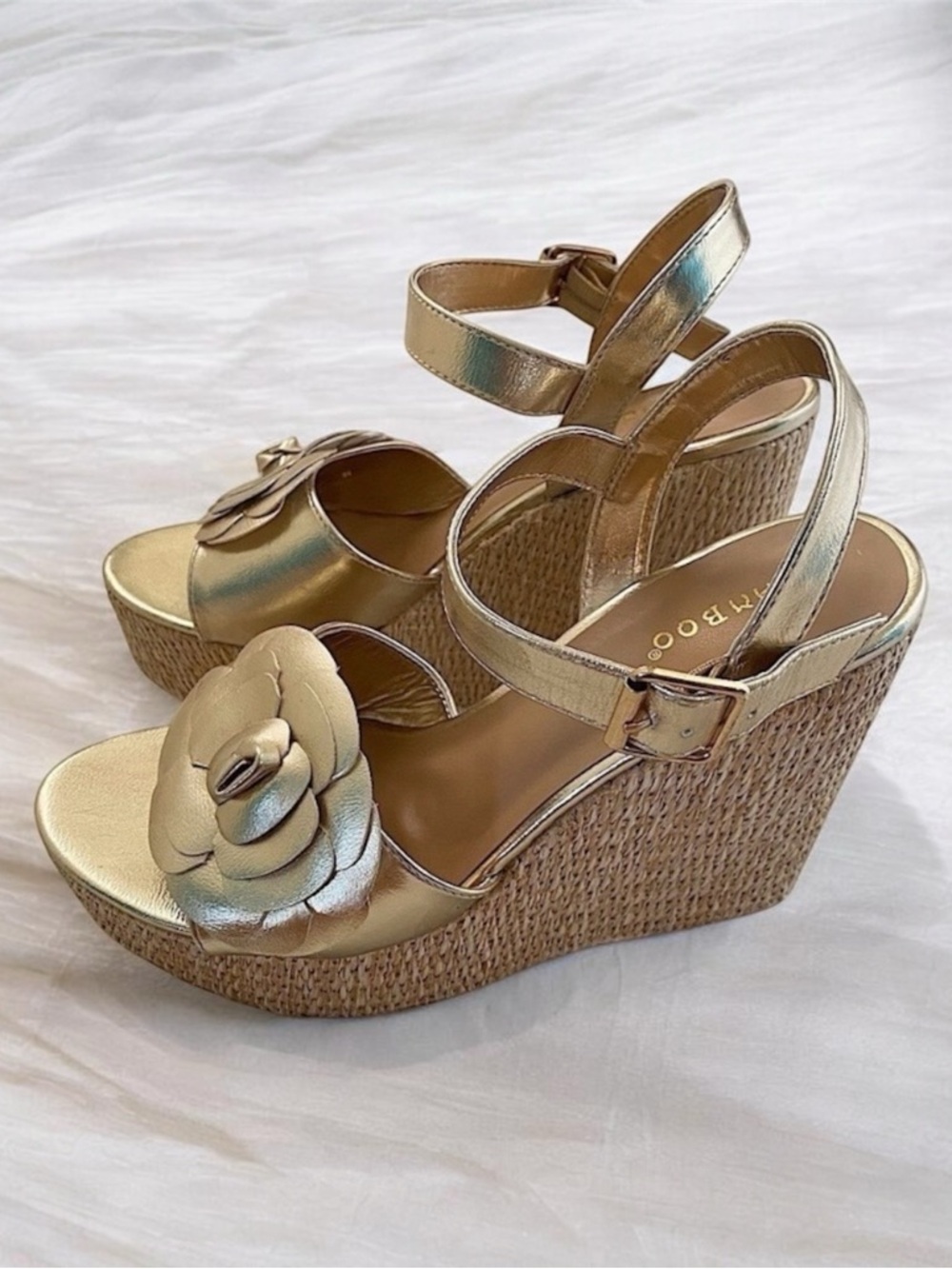 BAMBOO Gold Flower Platform Wedge Sandals with Ankle Strap Size 10